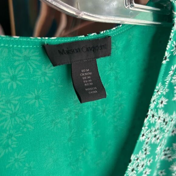 Maison Cinqcent Elegant Green Floral Women's Blouse M - Picture 12 of 13